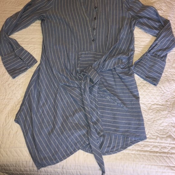 Blue white stripe top - Picture 2 of 2